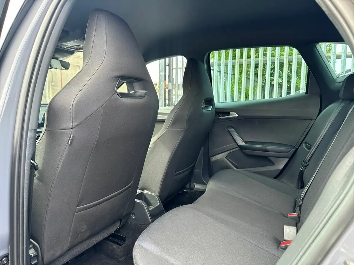 2024-seat-arona-10-tsi-fr-limited-edition-dsg-big-26