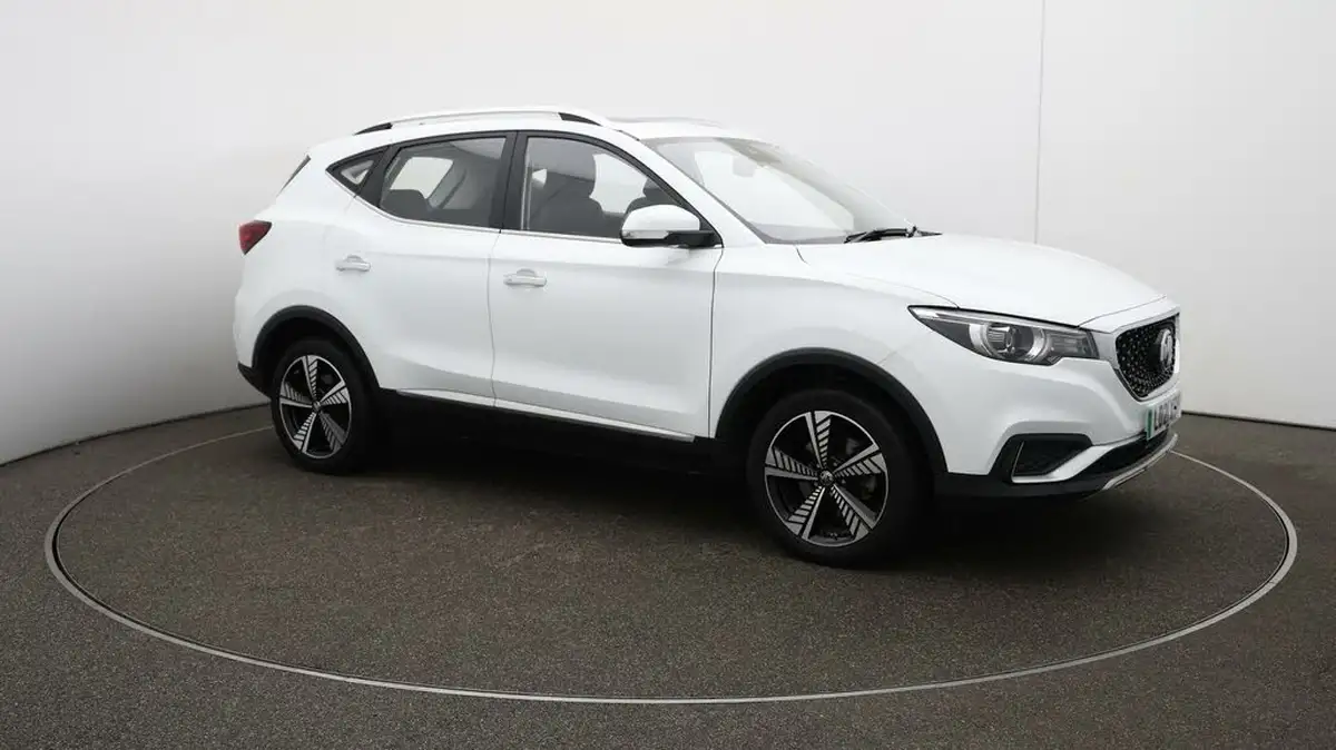 2021-mg-zs-suv-e-exclusive-ev-big-44