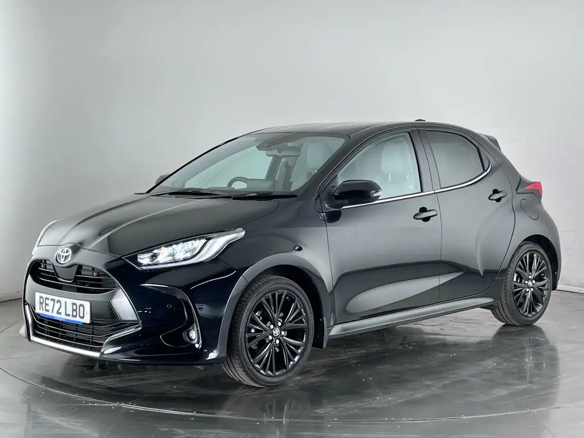 2022-toyota-yaris-cross-15-vvt-i-excel-city-packpan-roof-big-1