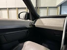 2021-land-rover-discovery-30-d300-r-dynamic-hse-small-27