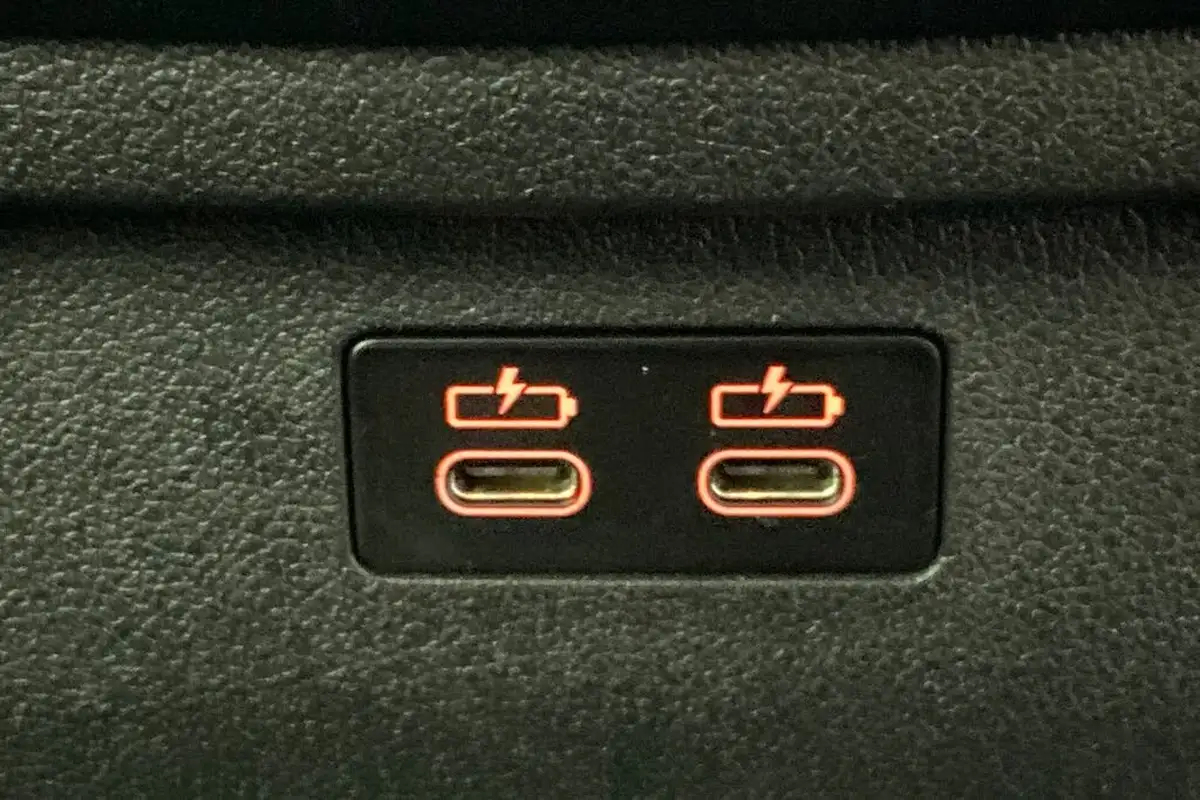 2024-bmw-1-series-15-118i-m-sport-lcp-dct-big-16