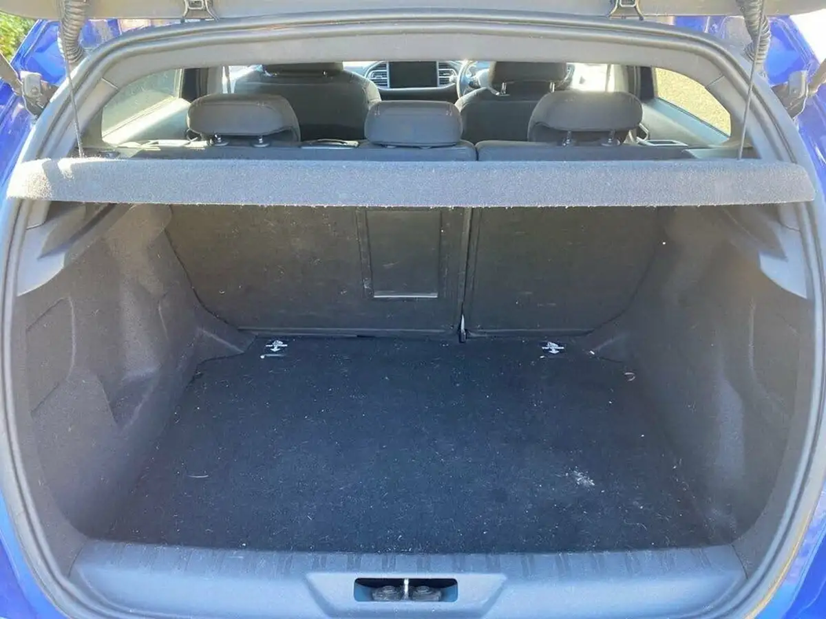 2017-peugeot-308-12-puretech-gt-line-big-33
