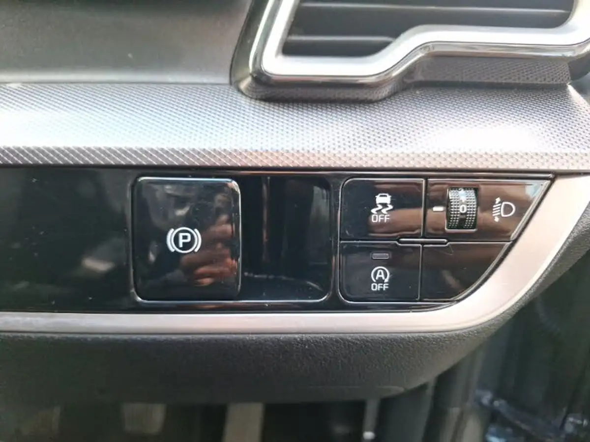 2022-kia-sportage-16-t-gdi-3-148bhp-1598cc-big-11