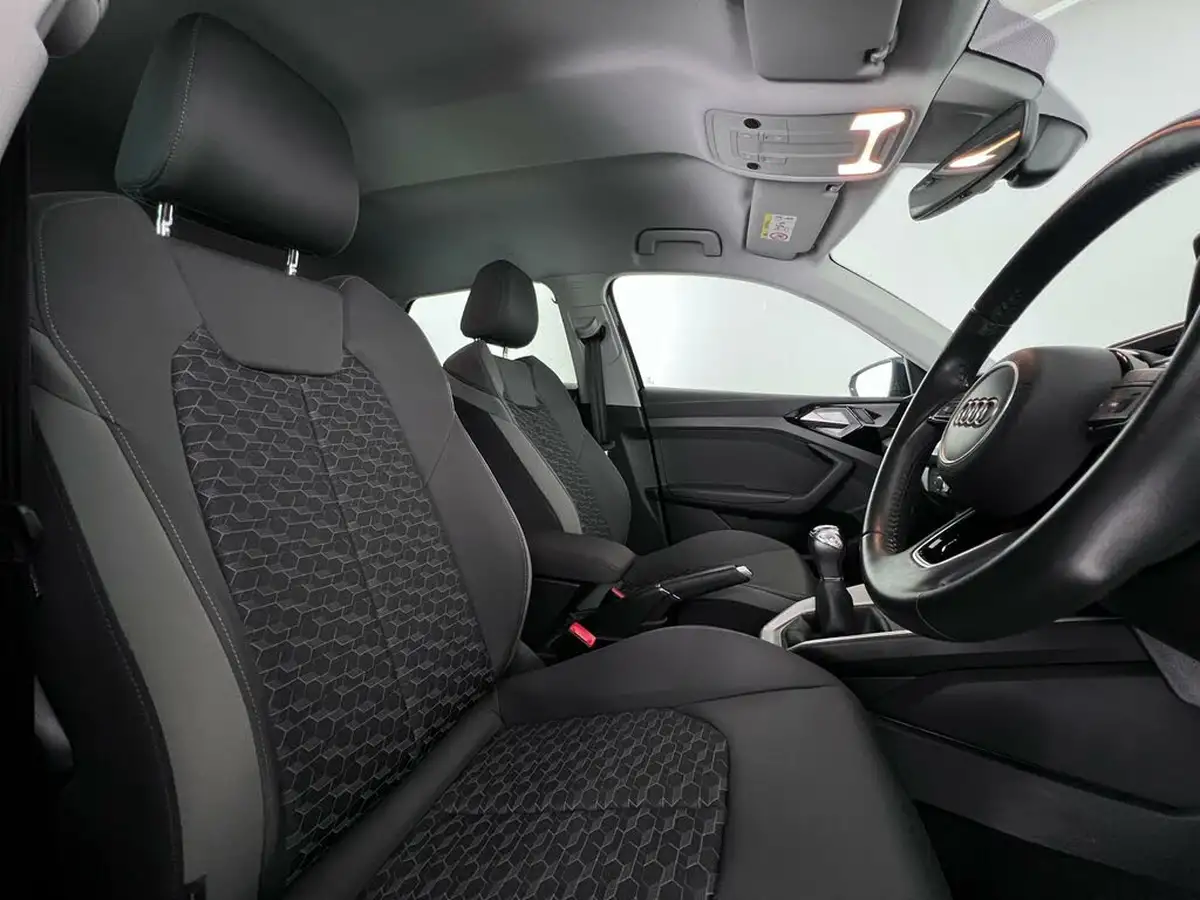 2019-audi-a1-10-30-tfsi-sport-big-9