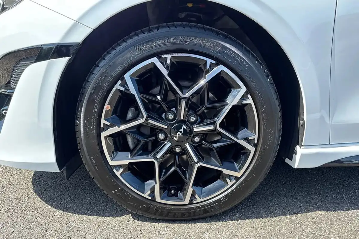 2024-kia-ceed-15-t-gdi-gt-line-138bhp-big-11
