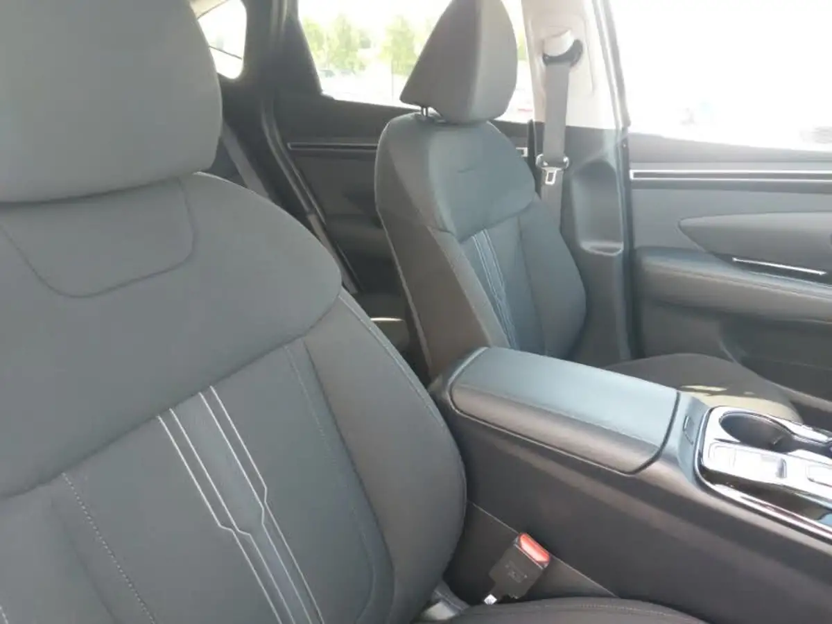 2023-hyundai-tucson-16-t-gdi-premium-230ps-hybrid-auto-big-12