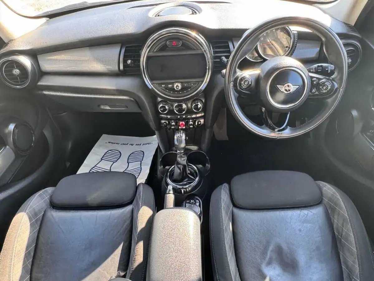 2015-mini-cooper-15-cooper-5d-auto-big-16