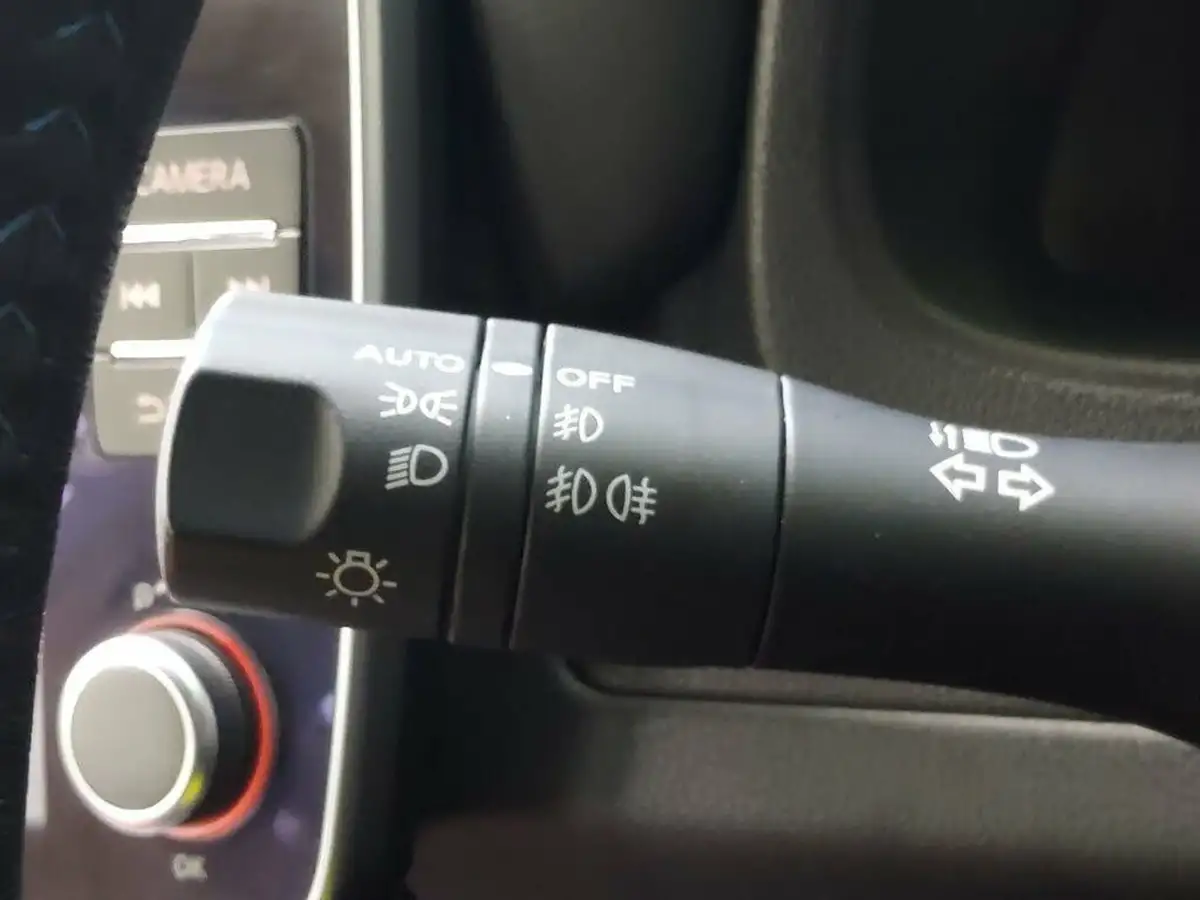 2021-nissan-leaf-e-tekna-big-30