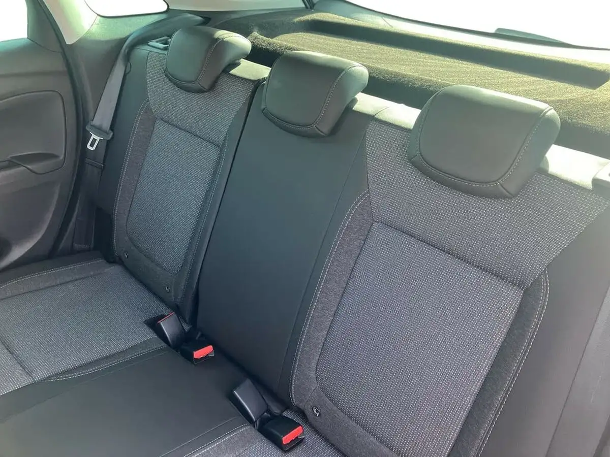 2021-vauxhall-crossland-12-elite-edition-130ps-auto-big-18