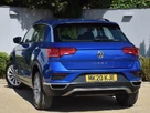 2020-volkswagen-t-roc-15-tsi-se-dsg-small-7