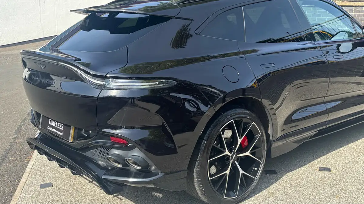 2024-aston-martin-dbx-40-v8-big-7