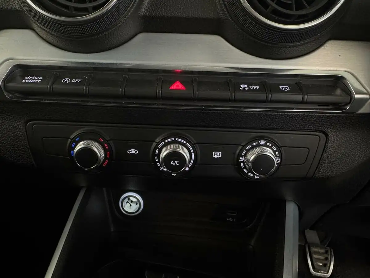 2019-audi-q2-16-30-tdi-s-line-big-25