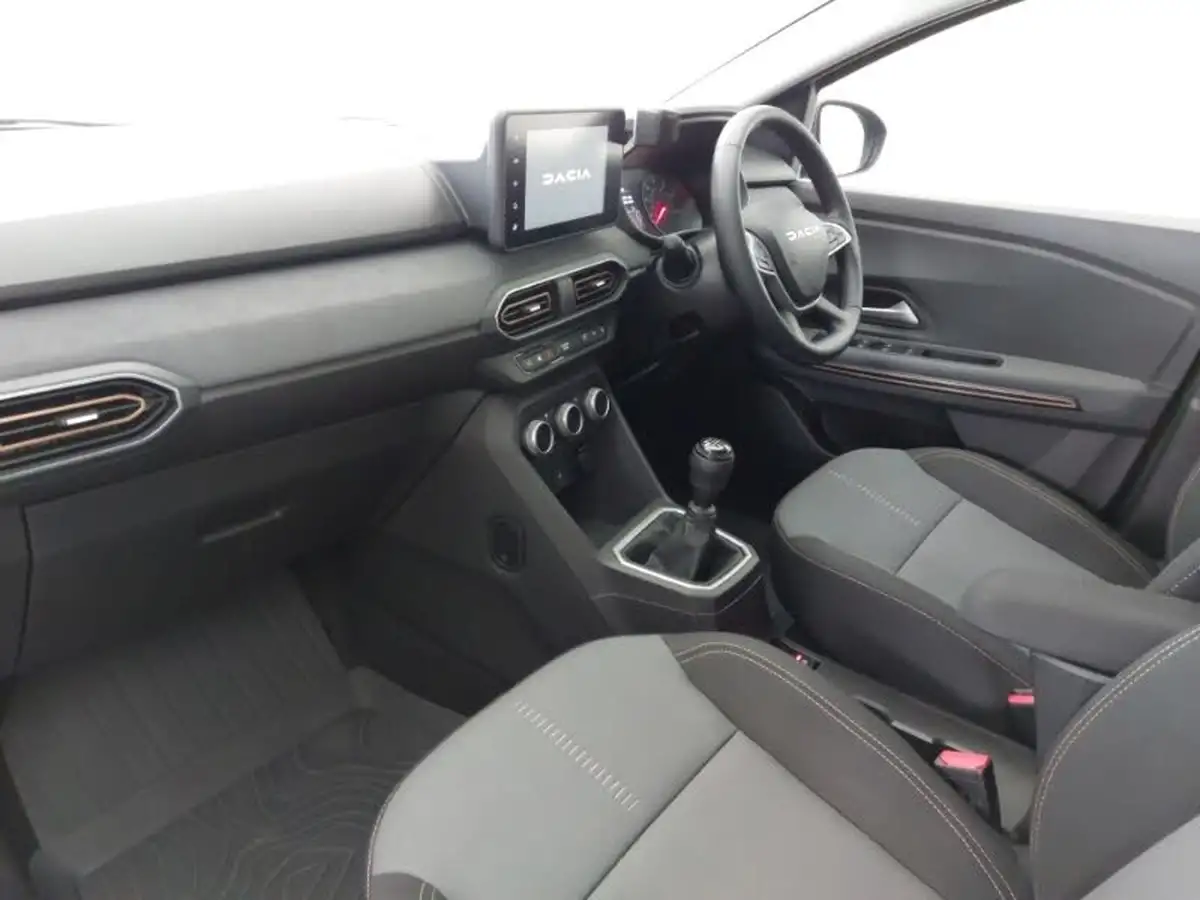 2023-dacia-sandero-stepway-10-tce-essential-90bhp-big-4
