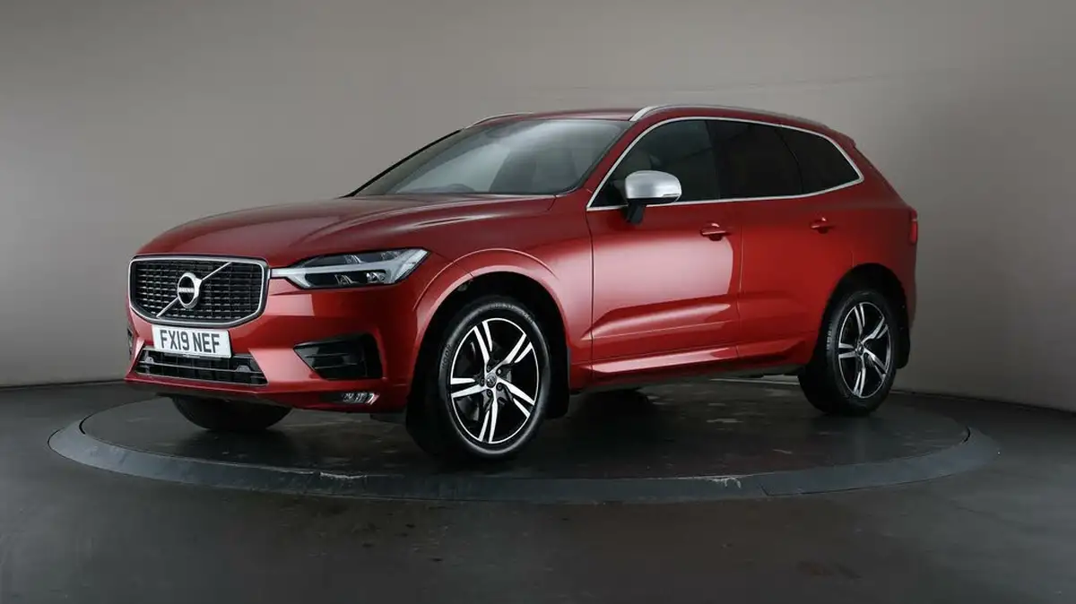 2019-volvo-xc60-20td-d4-r-design-4x4-ss-geartronic-big-3