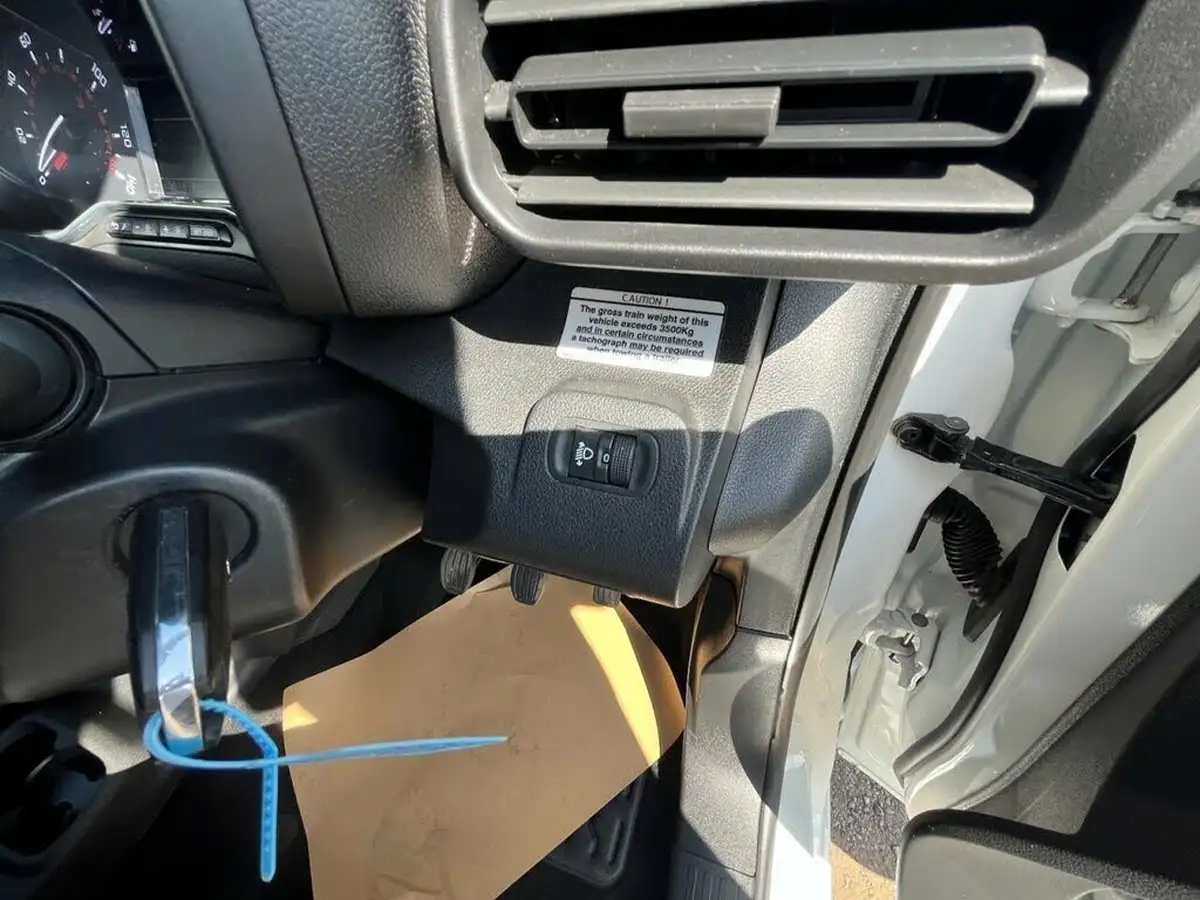 2022-toyota-proace-city-15d-active-big-16