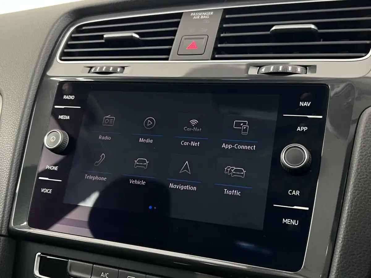 2018-volkswagen-golf-16tdi-se-nav-hatchback-5d-dsg-big-27