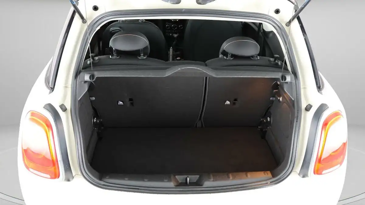 2017-mini-cooper-15-cooper-ss-hatchback-3d-big-17