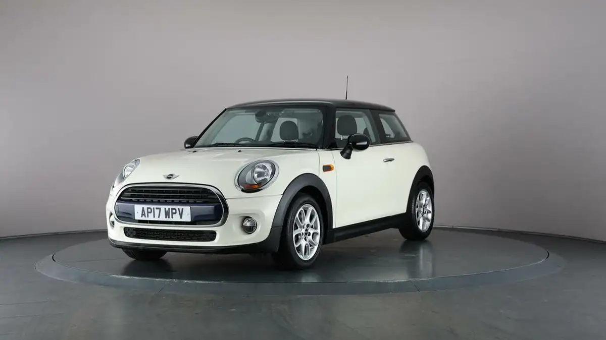 2017-mini-cooper-15-cooper-ss-hatchback-3d-big-38