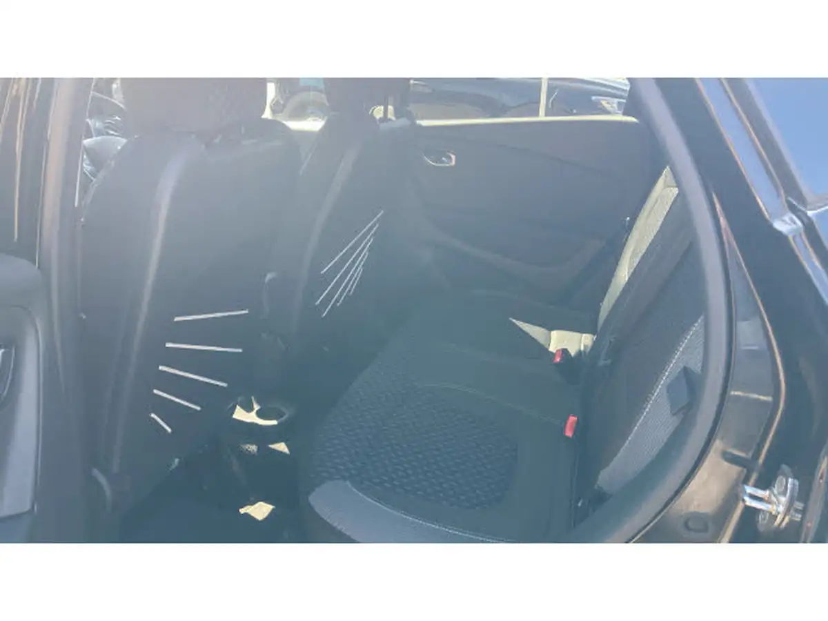 2017-renault-captur-12-dynamique-s-nav-big-15