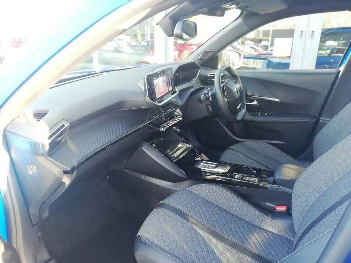 2023-peugeot-2008-suv-12-puretech-allure-eat8-big-4