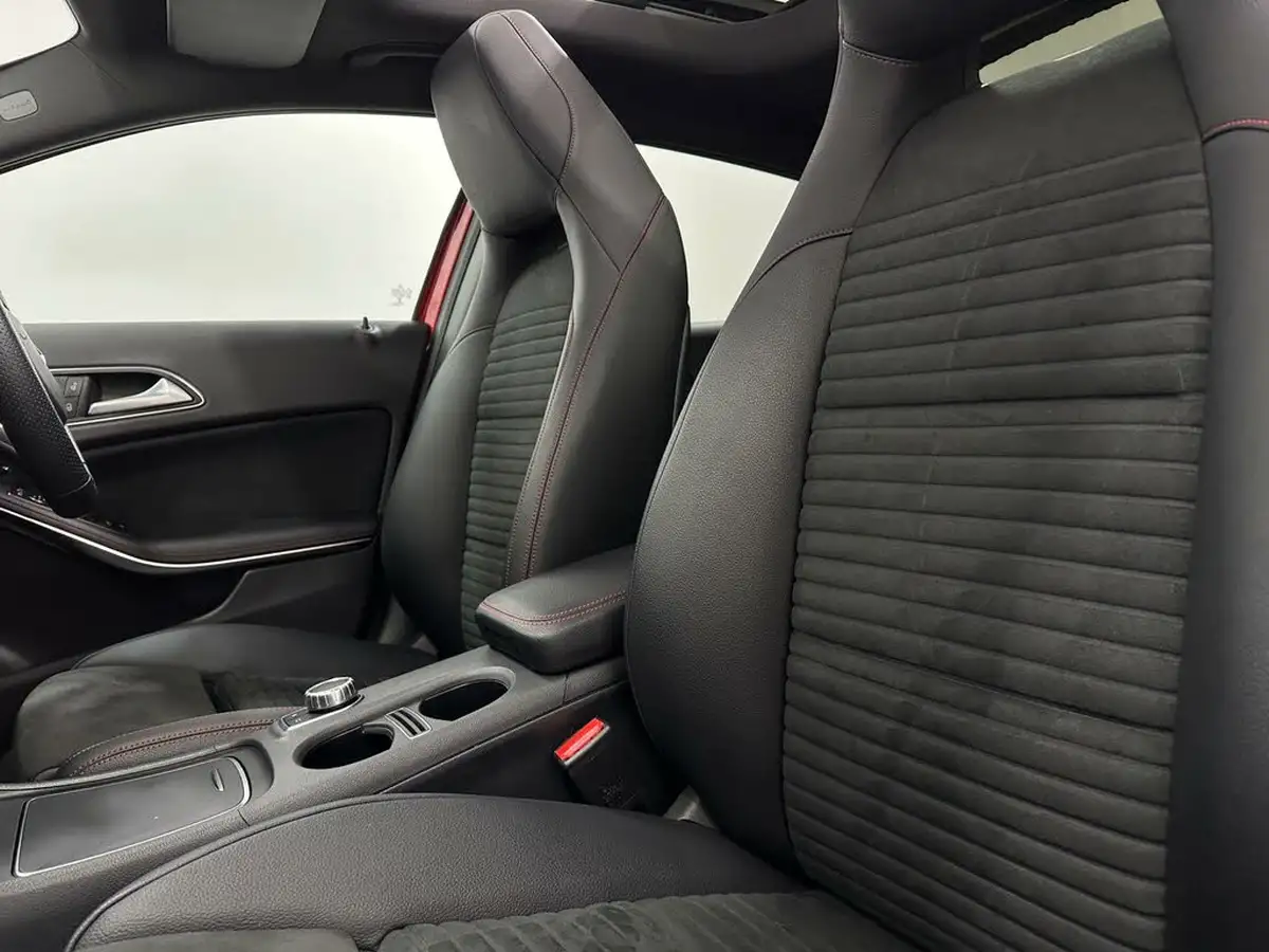 2020-mercedes-benz-gla-class-16-gla-200-amg-line-edition-plus-7g-dct-big-36