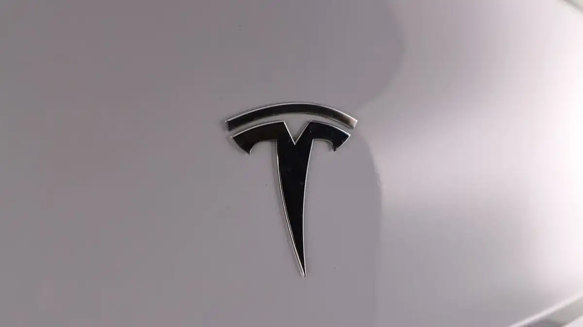 2022-tesla-model-y-e-rwd-big-20