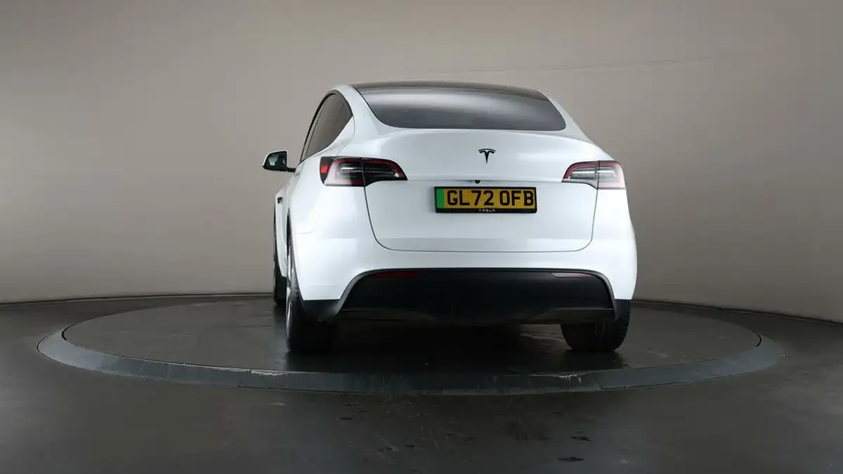 2022-tesla-model-y-e-rwd-big-44