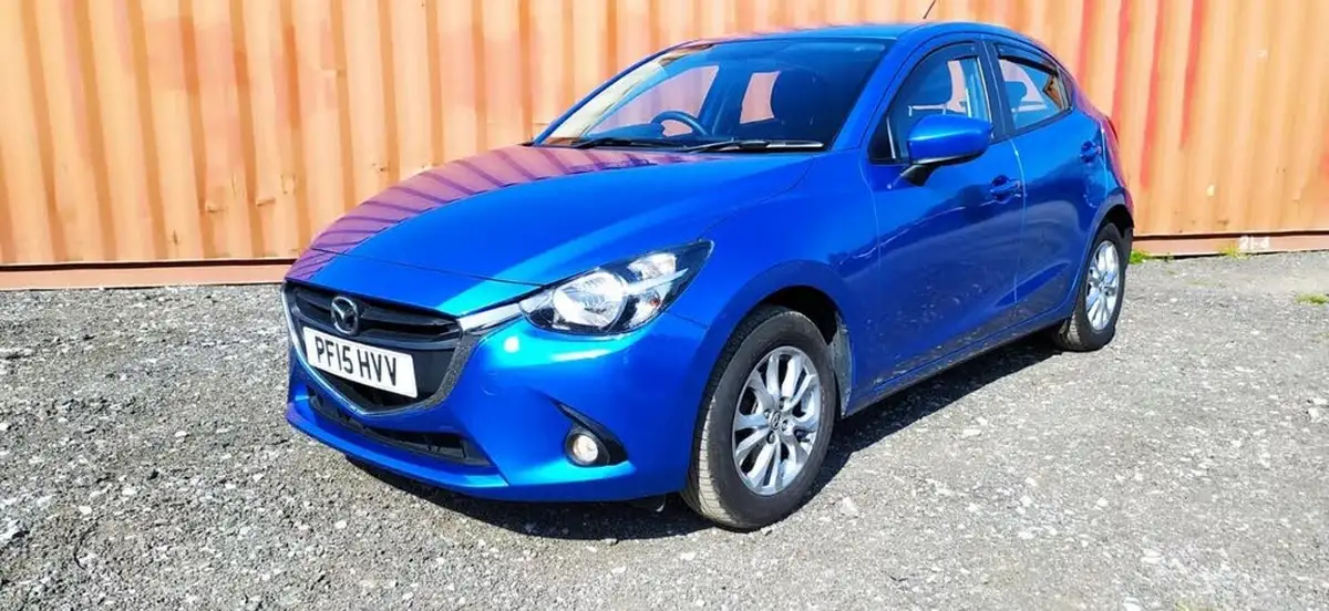 2015-mazda-mazda2-15-se-l-75ps-big-11