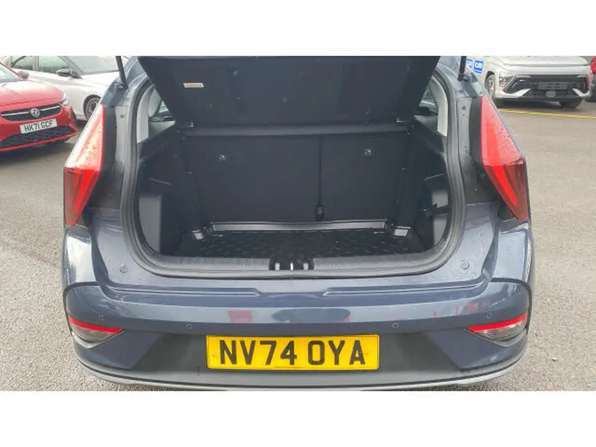 2024-hyundai-bayon-10-t-gdi-advance-big-3