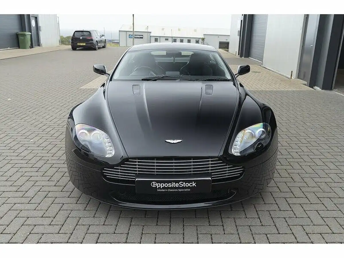 2006-aston-martin-vantage-43-big-17