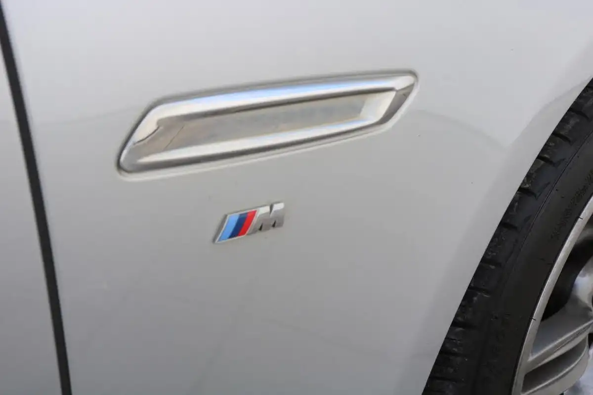 2016-bmw-5-series-20td-520d-m-sport-190bhp-saloon-4d-auto-big-15