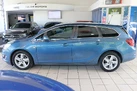 2013-vauxhall-astra-20td-sri-ss-estate-small-4