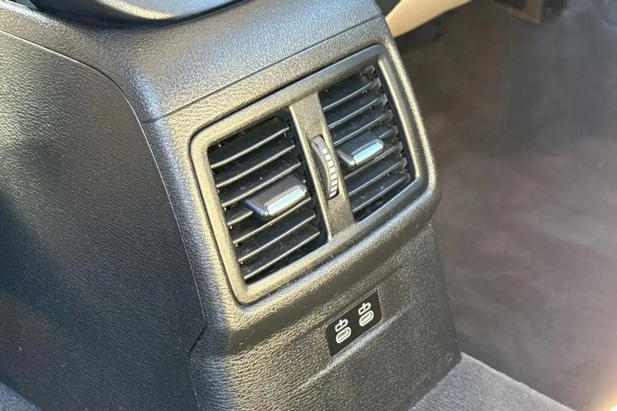 2021-bmw-x1-20td-sdrive18d-xline-sport-auto-big-31