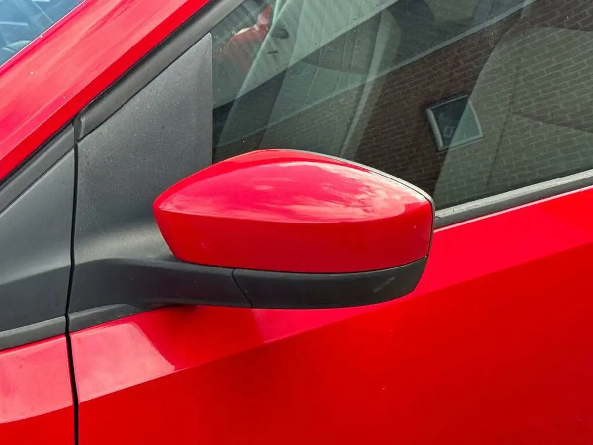 2013-volkswagen-up-10-move-up-bluemotion-tech-3d-big-34
