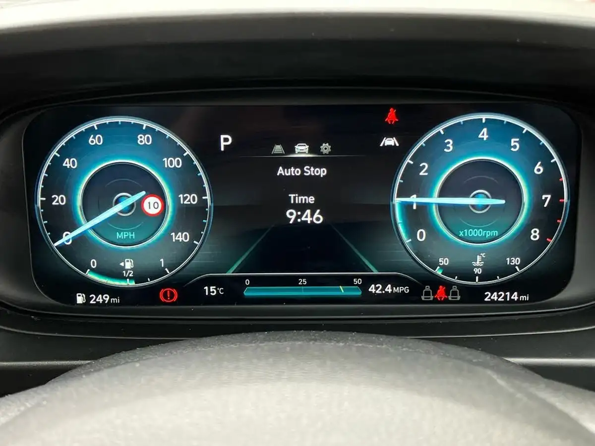 2022-hyundai-bayon-10-t-gdi-se-connect-dct-big-15