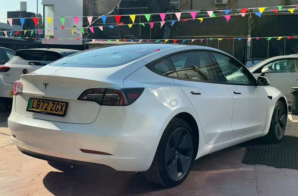 2023-tesla-model-3-e-rwd-241bhp-big-4