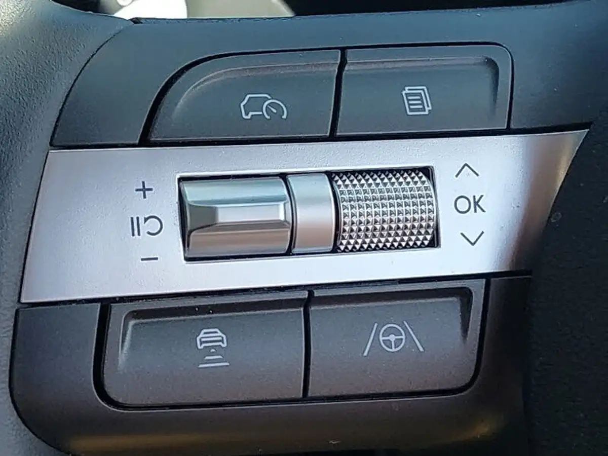 2024-hyundai-kona-16-gdi-advance-141ps-dct-big-16