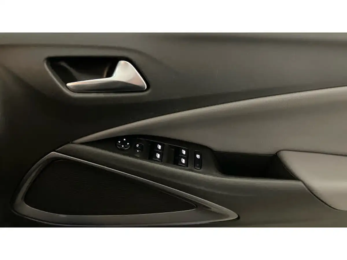 2020-vauxhall-crossland-x-12-elite-nav-130ps-turbo-auto-big-18
