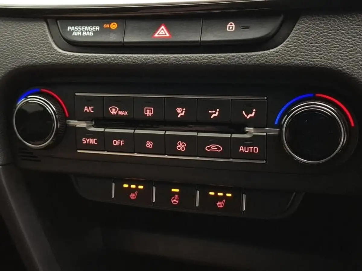 2022-kia-pro-ceed-15-t-gdi-gt-line-big-16
