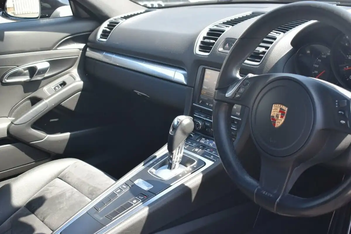 2014-porsche-cayman-27-pdk-big-17