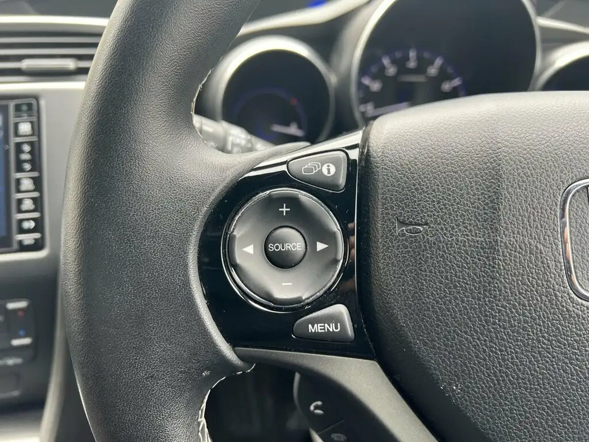 2016-honda-civic-18-sport-honda-connect-dasp-big-44