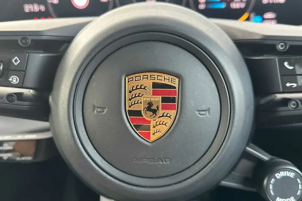 2022-porsche-taycan-e-turbo-cross-turismo-big-36