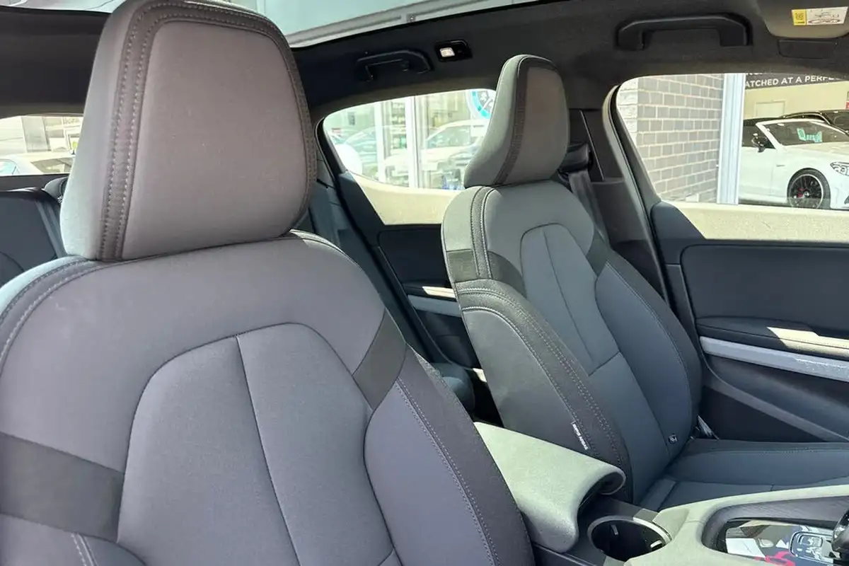 2022-polestar-polestar-2-e-ps2-300kw-longe-dual-plus-pilot-big-23