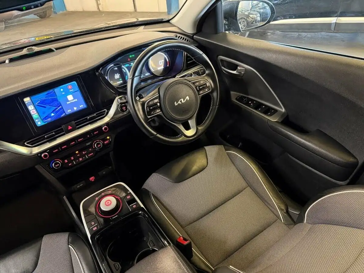 2022-kia-niro-ev-e-2-big-10