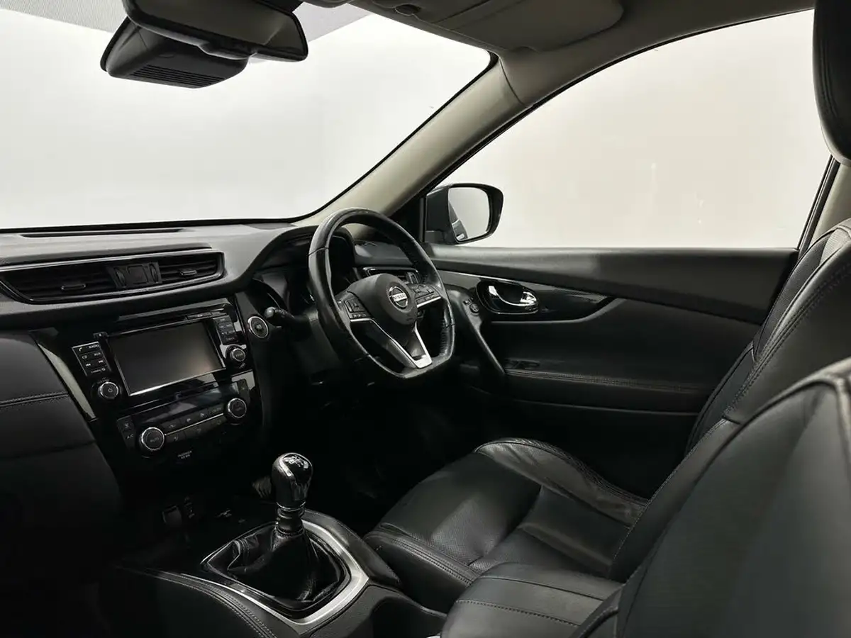 2017-nissan-x-trail-16dci-tekna-4x4-big-32