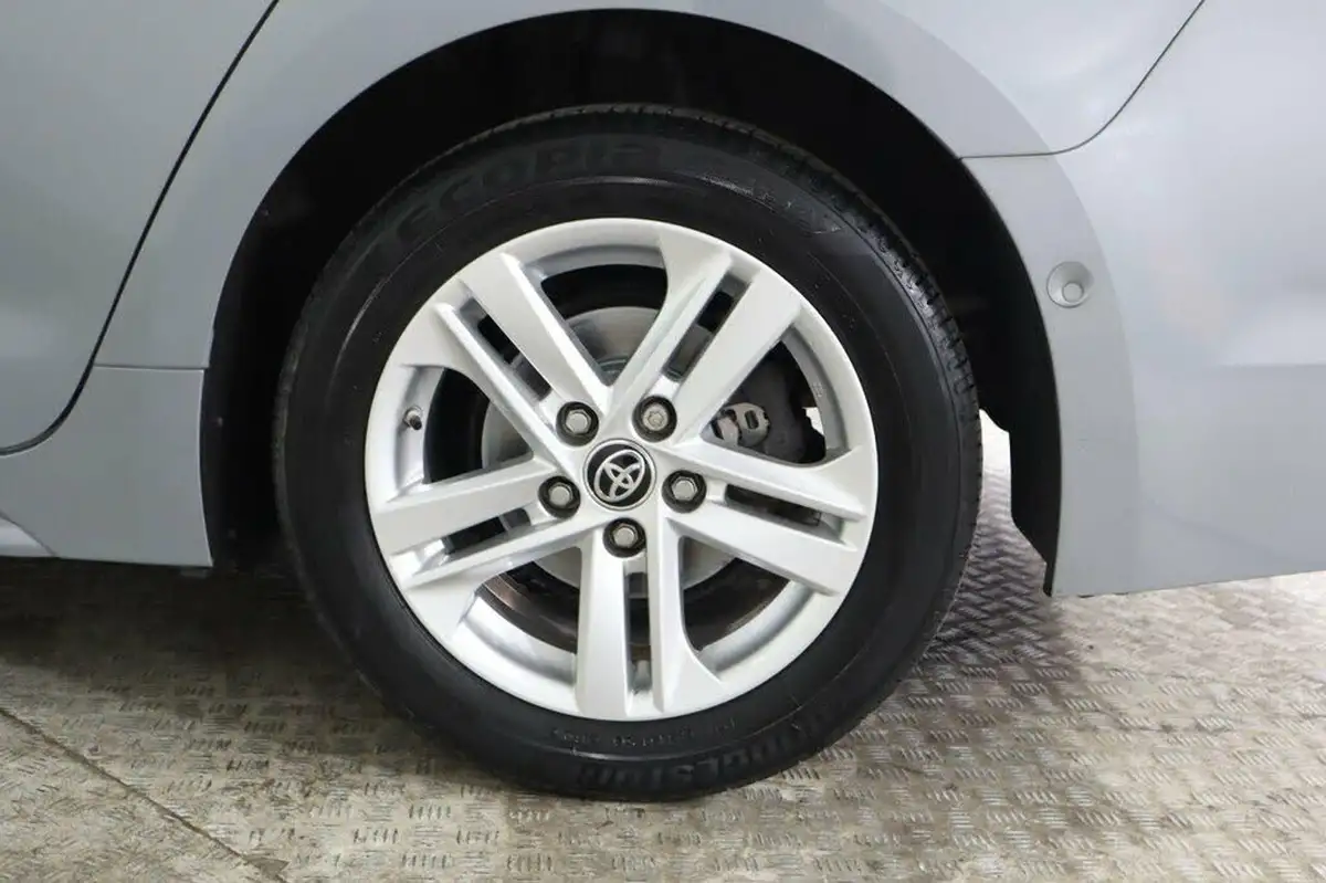 2021-toyota-corolla-18-vvt-i-icon-tech-spare-wheel-touring-sports-5d-big-28