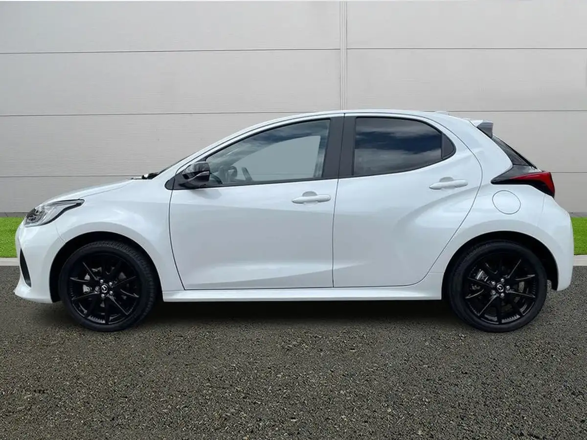 2025-mazda-mazda2-15-homura-big-3