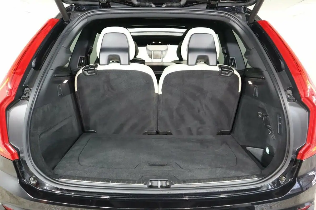 2019-volvo-xc90-20-t8-r-design-pro-390bhp-big-51