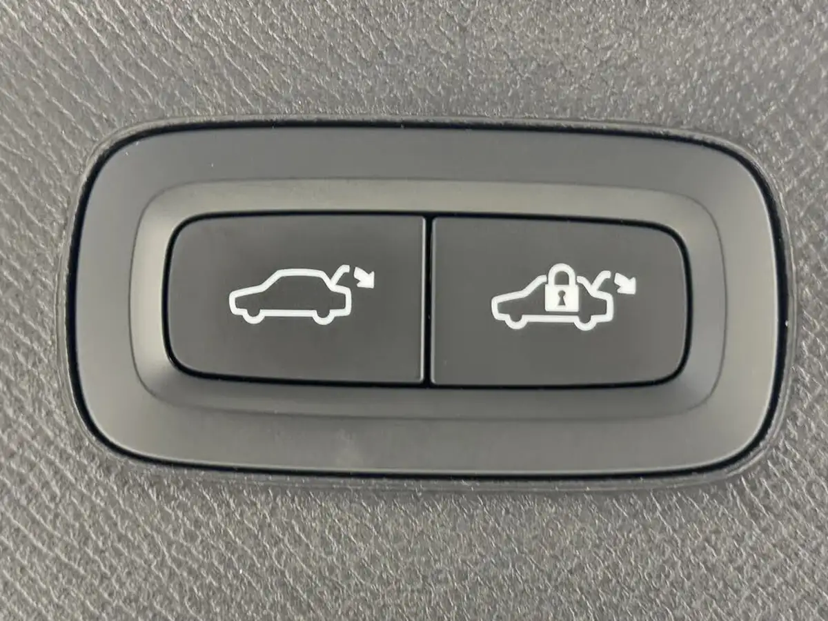 2022-volvo-xc90-20td-b5-plus-big-15