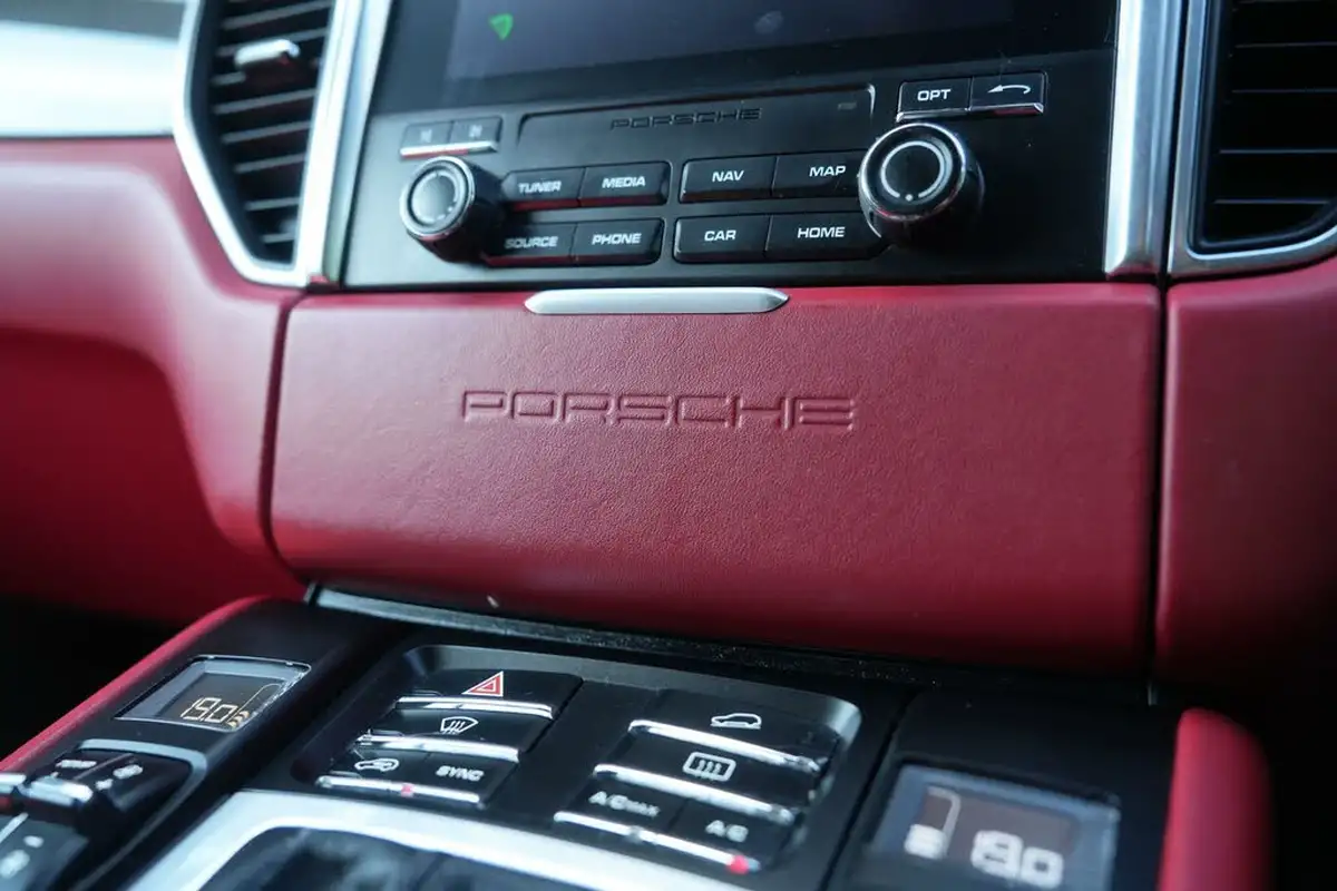 2018-porsche-macan-30td-s-big-49